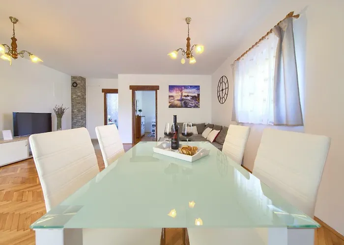 Apartmani Zeljka