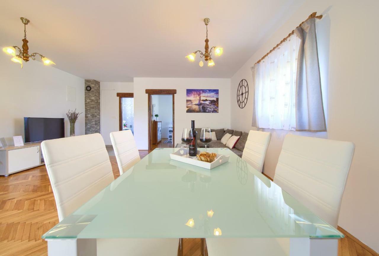Apartment Zeljka